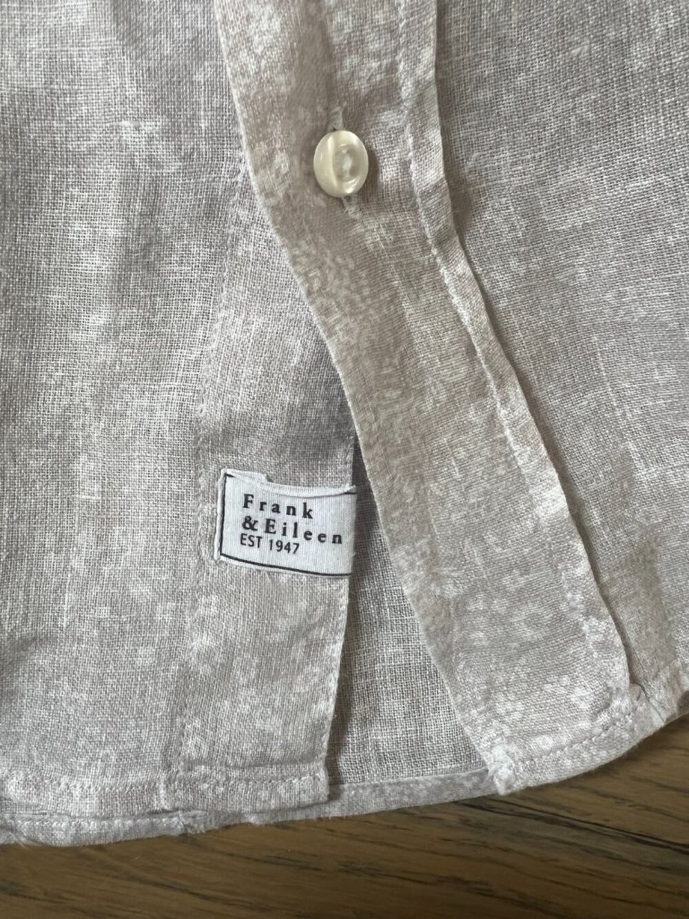 Frank & Eileen 100% Italian Linen Floral Button Up Shirt Paul NWOT - Picture 7 of 7